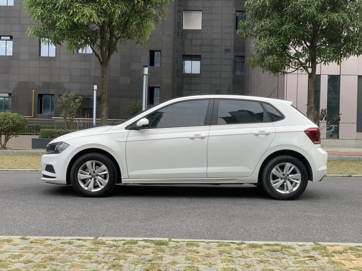 Volkswagen Polo Plus 1.5L automatic colorful technology version