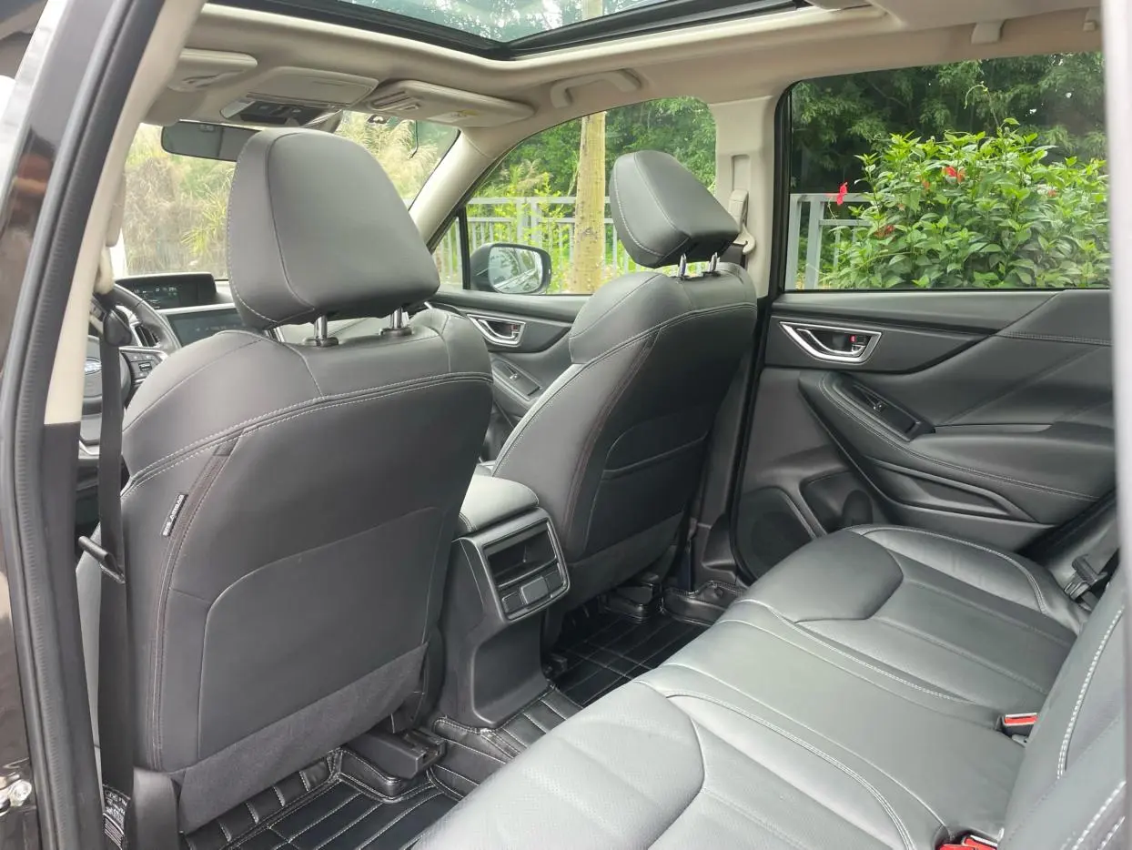 Subaru FORESTER Forester 2.0i Deluxe Edition EyeSight
