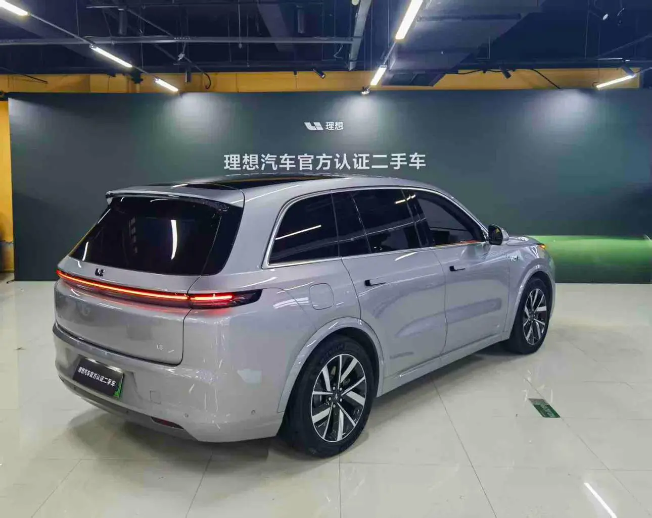 Li Auto Ideal L8 Pro version