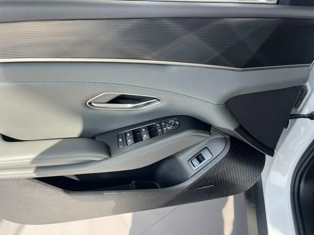 BYD Qin L DM Smart driving version DM-i 120KM transcendence type
