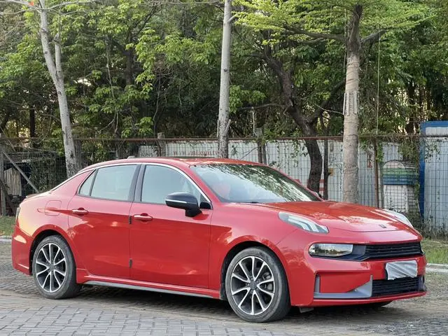LYNK & CO Lynk 03 1.5TD DCT Jin Pro