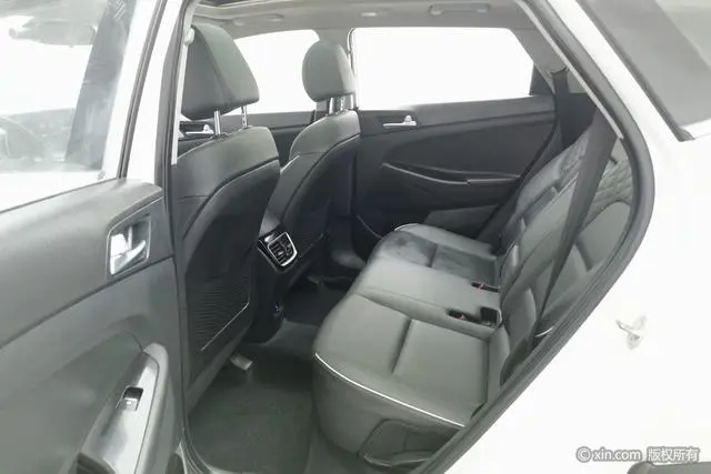 Hyundai Tucson 280TGDi dual-clutch two-wheel drive fashion version of the country V