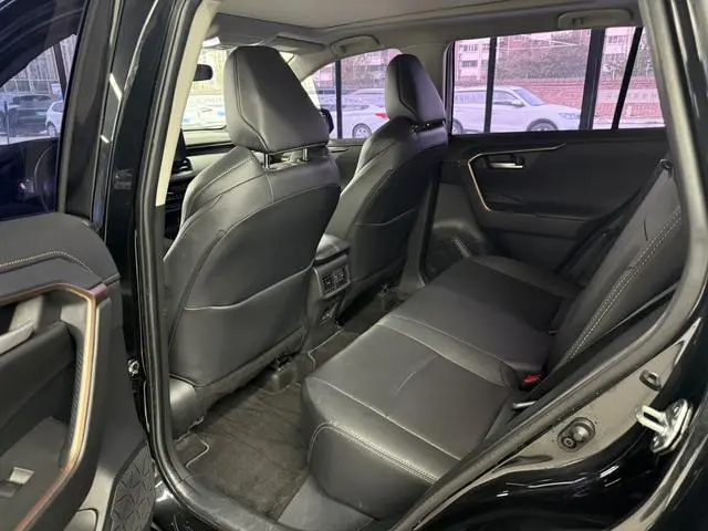 TOYOTA Wilanda 2.0L two-wheel drive luxury PLUS edition