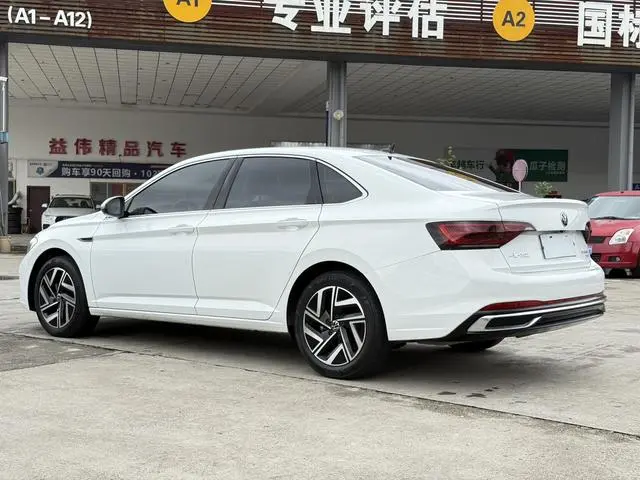 Volkswagen Sagitar 280TSI DSG Beyond Edition