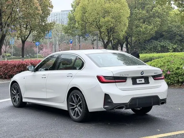 BMW BMW 3 Series 320Li M sports suit
