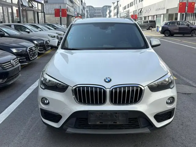 BMW BMW X1 sDrive18Li fashion type