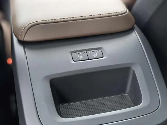 Volvo Volvo XC60 PHEV T8 E-drive Hybrid Zhizun Deluxe Edition Country V