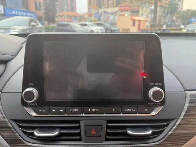Nissan Teana 2.0 T XV AD1 Zhizun Pilot Edition