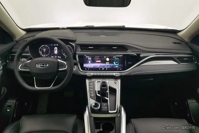 Geely Boyue 1.8TD DCT Zhizun PRO