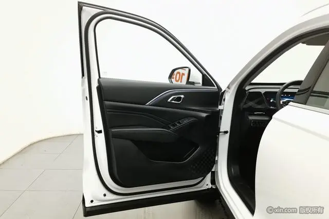 Haval Haval Xiaolong MAX PHEV 1.5L Hi4 105 four-wheel drive pilot version