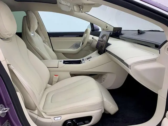 LUXEED Wisdom World S7 Ultra four-wheel drive sports edition