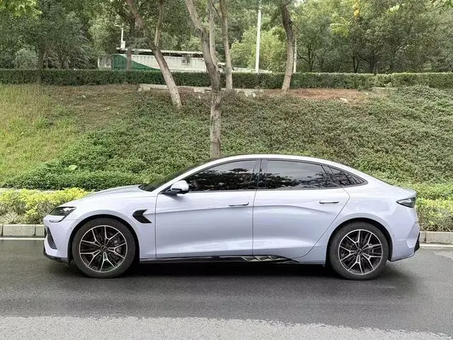 BYD seal 650 long battery life version