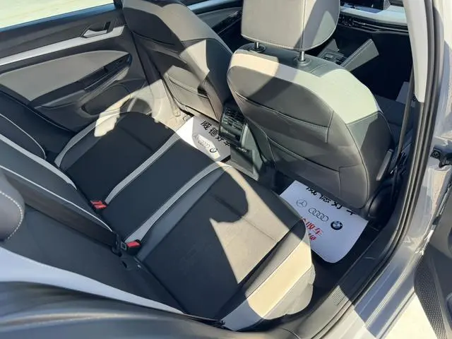 Volkswagen golf 280TSI DSG 30th Anniversary Edition
