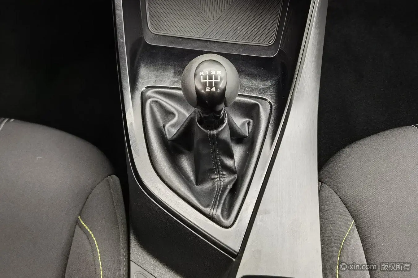 Roewe Roewe i5 1.5L manual platinum version