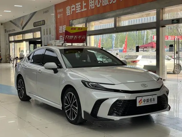 TOYOTA Camry Dual Engine 2.0 HSE Sports Lite Edition