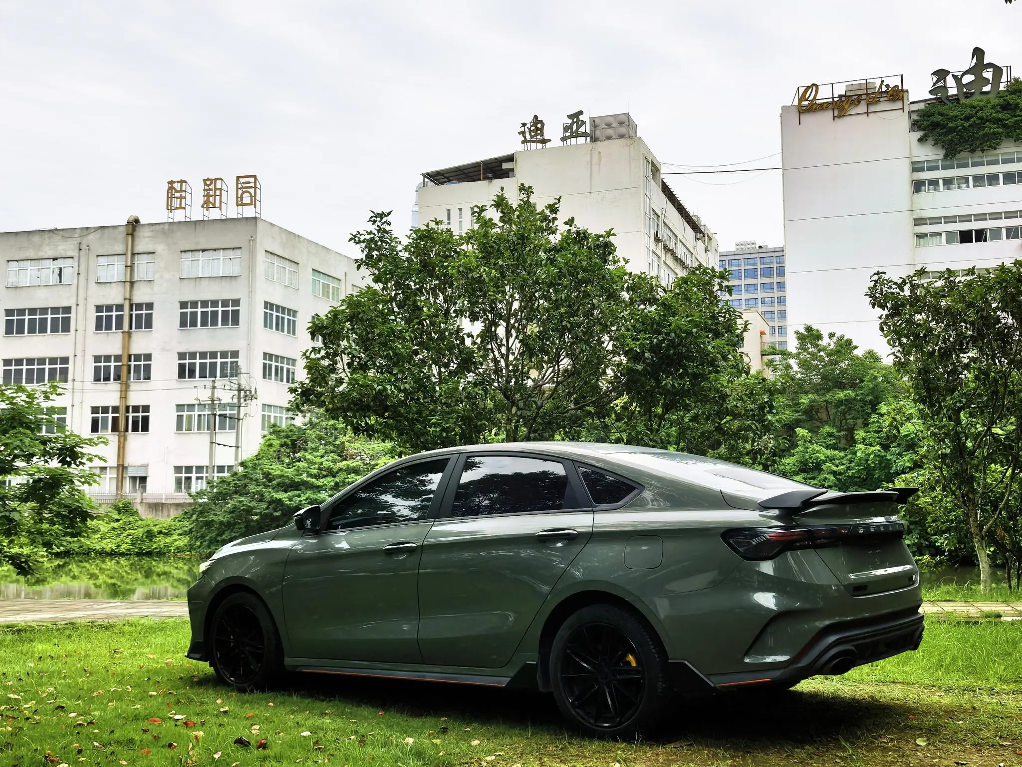 Geely Binrui Binrui COOL 1.5T DCT Thunder Edition