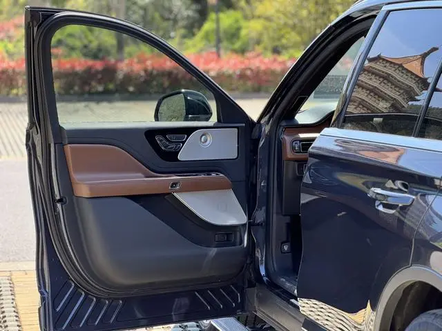 Lincoln Flying home 3.0T V6 four-wheel drive Executive Edition