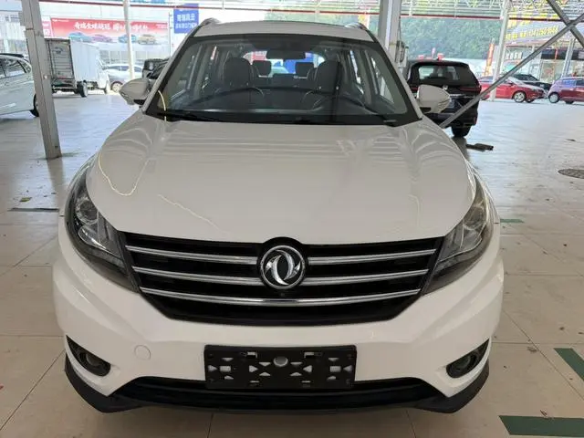 Dongfeng Fengguang Scenery 580 1.5T manual luxury type