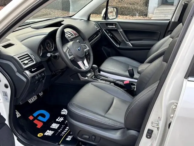 Subaru FORESTER Forester 2.0i Fashion Navigation Version