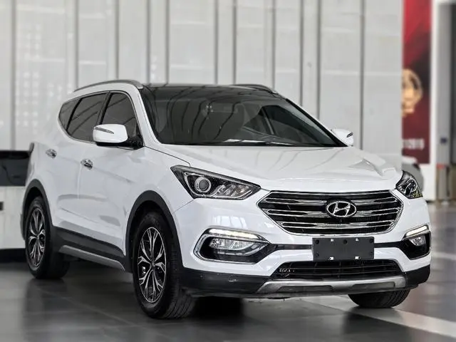 Hyundai Shengda 2.0T automatic four-wheel drive intelligent 7-seater
