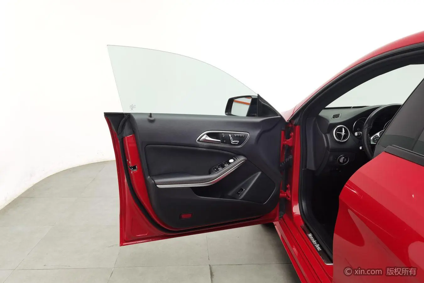 Mercedes-Benz Mercedes-Benz CLA CLA 220 4MATIC