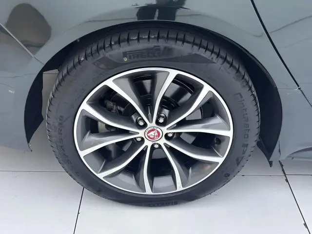 Jaguar Jaguar XFL 2.0T P250 two-wheel drive elite sports edition