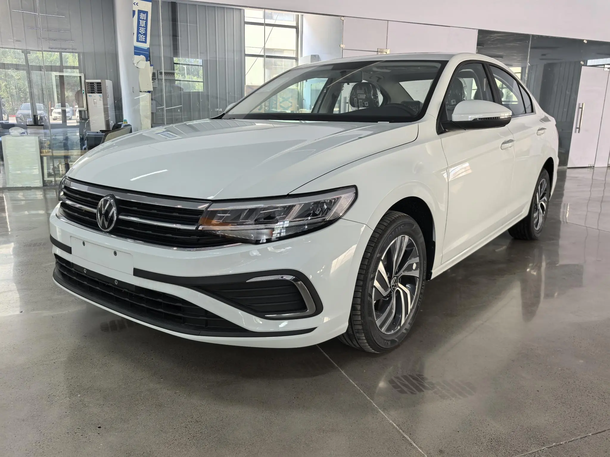 Volkswagen Bora 200TSI DSG Yuexing Navigation Edition
