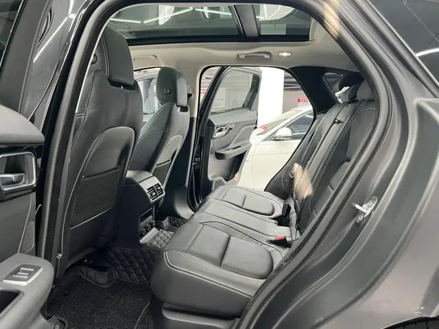 Jaguar Jaguar F-PACE 3.0 SC four-wheel drive R-Sport sports version