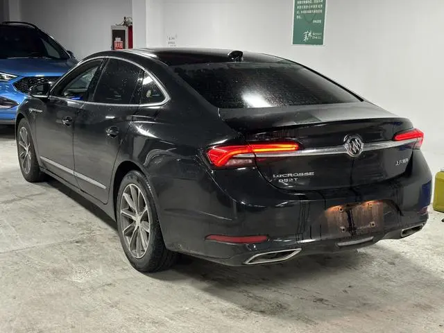 Buick Lacrosse 652T luxury