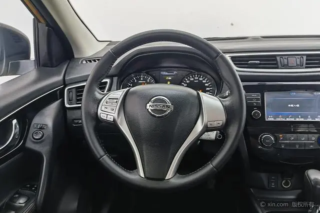 Nissan Qashqai 2.0L CVT Smart Enjoy Edition Country V