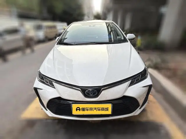 TOYOTA Corolla Dual engine 1.8L E-CVT Elite Edition