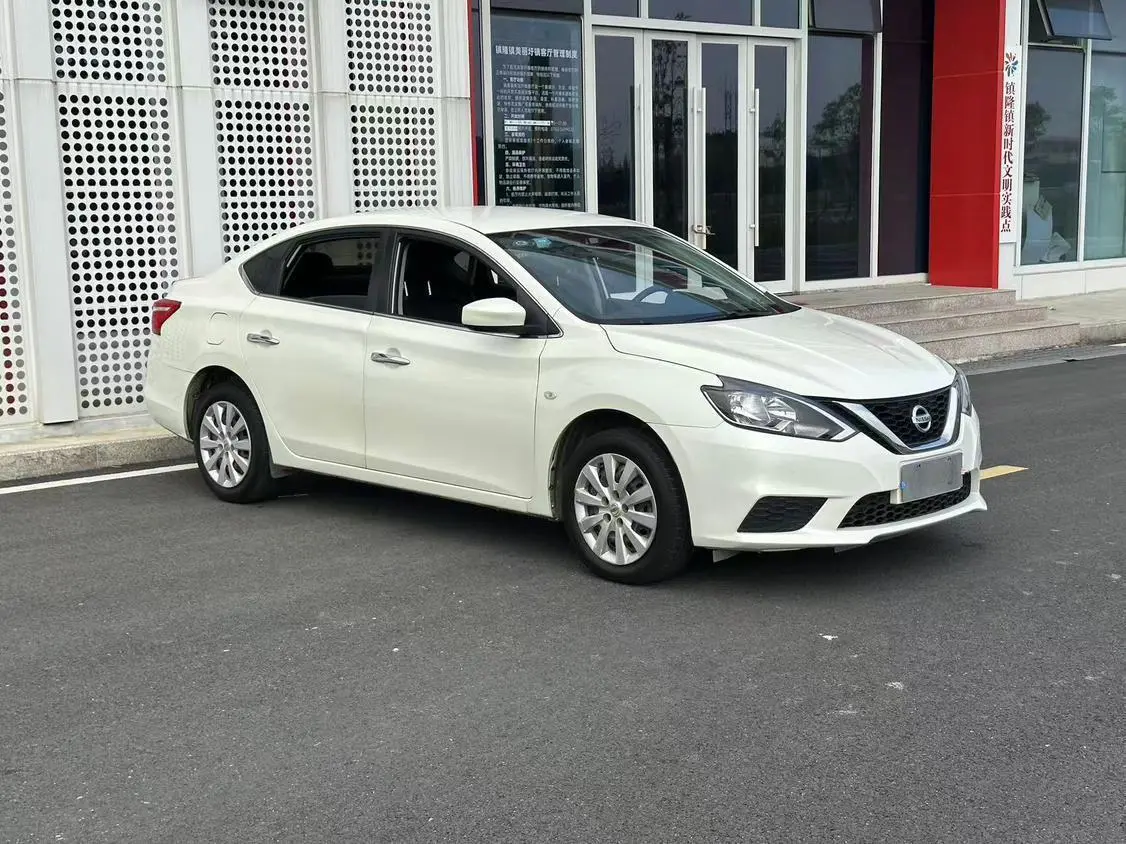 Nissan Xuan Yi Classic 1.6 XE CVT Comfort Edition