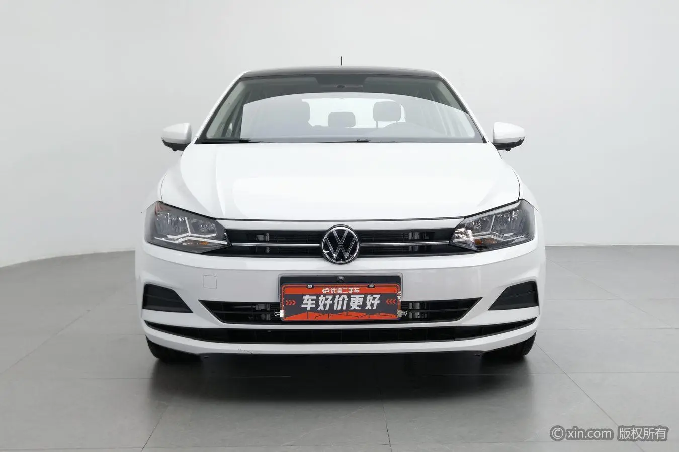 Volkswagen Polo Facelift Plus 1.5L Automatic Panoramic Enjoy Edition