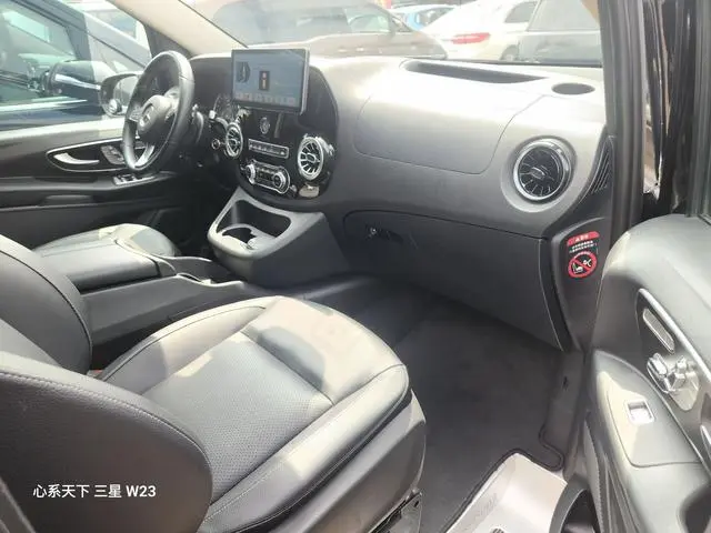 Mercedes-Benz Vito 2.0T Business Edition 7 Seats