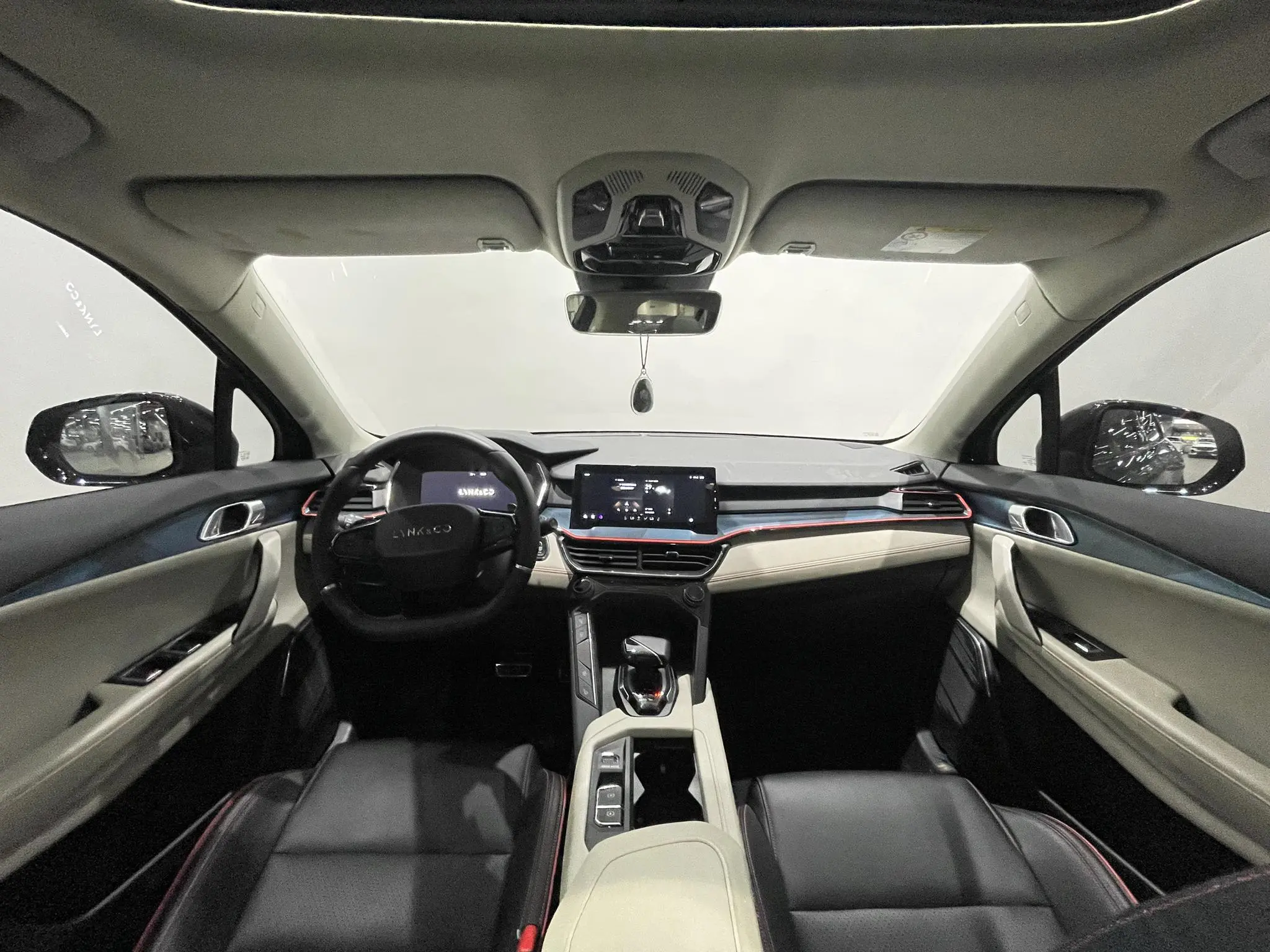 LYNK & CO Lynk 06 1.5T Yao Halo