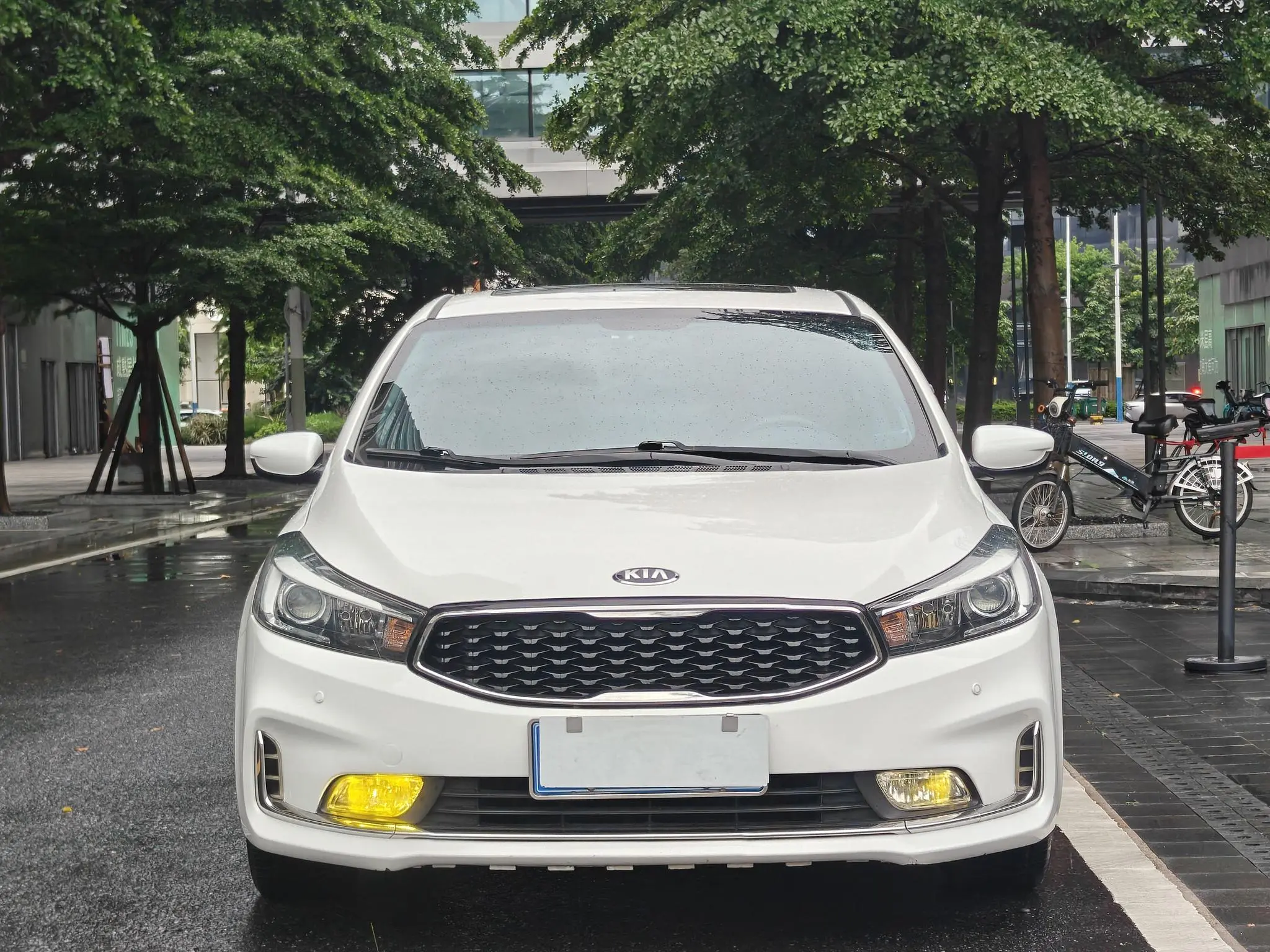 Kia Kia K3 1.6L automatic GLS