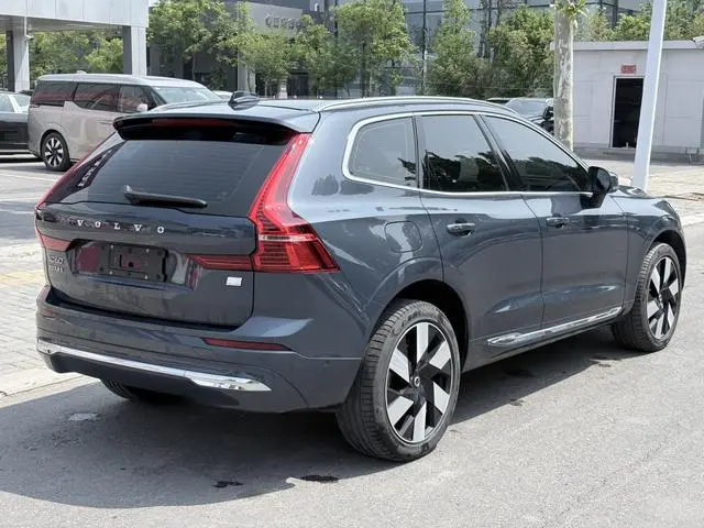 Volvo Volvo XC60 PHEV T8 four-wheel drive long battery life Zhiya Deluxe Edition