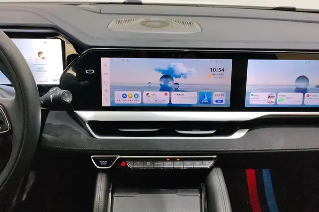 Geely Xingyue L 2.0TD high-power automatic two-wheel drive Skyrim version