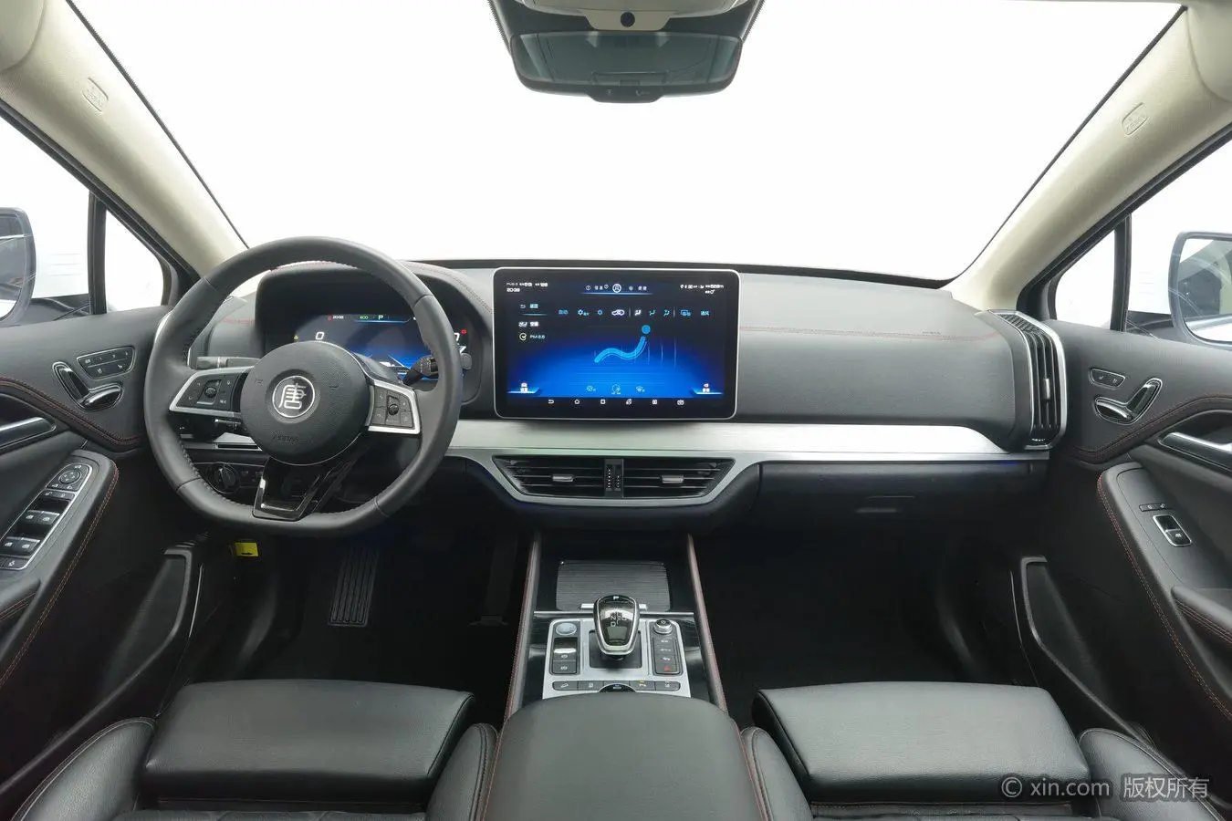 BYD Tang DM DM 2.0T full-time four-wheel drive Zhilian Chuangling 5-seater country VI