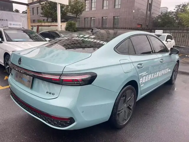 Volkswagen Passat Pro 380TSI Starry Sky Dragon Edition