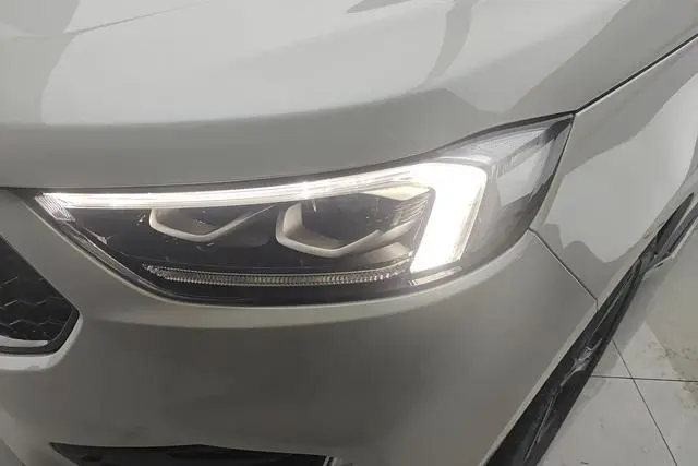 Ford Sharp World EcoBoost 245 two-wheel drive ST-Line 5 seats