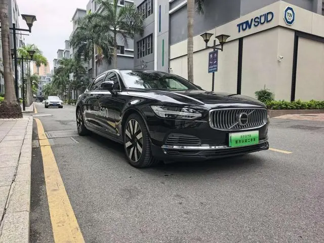 Volvo Volvo S90 PHEV T8 four-wheel drive long battery life Zhiya Deluxe Edition