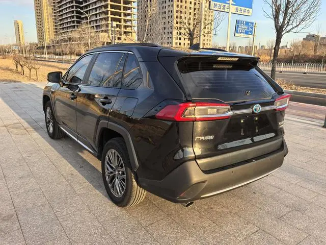TOYOTA Wilanda Dual engine 2.5L two-wheel drive urban version