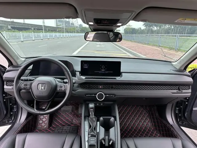 Honda Accord Rui*T Dynamic 260TURBO Smart Edition