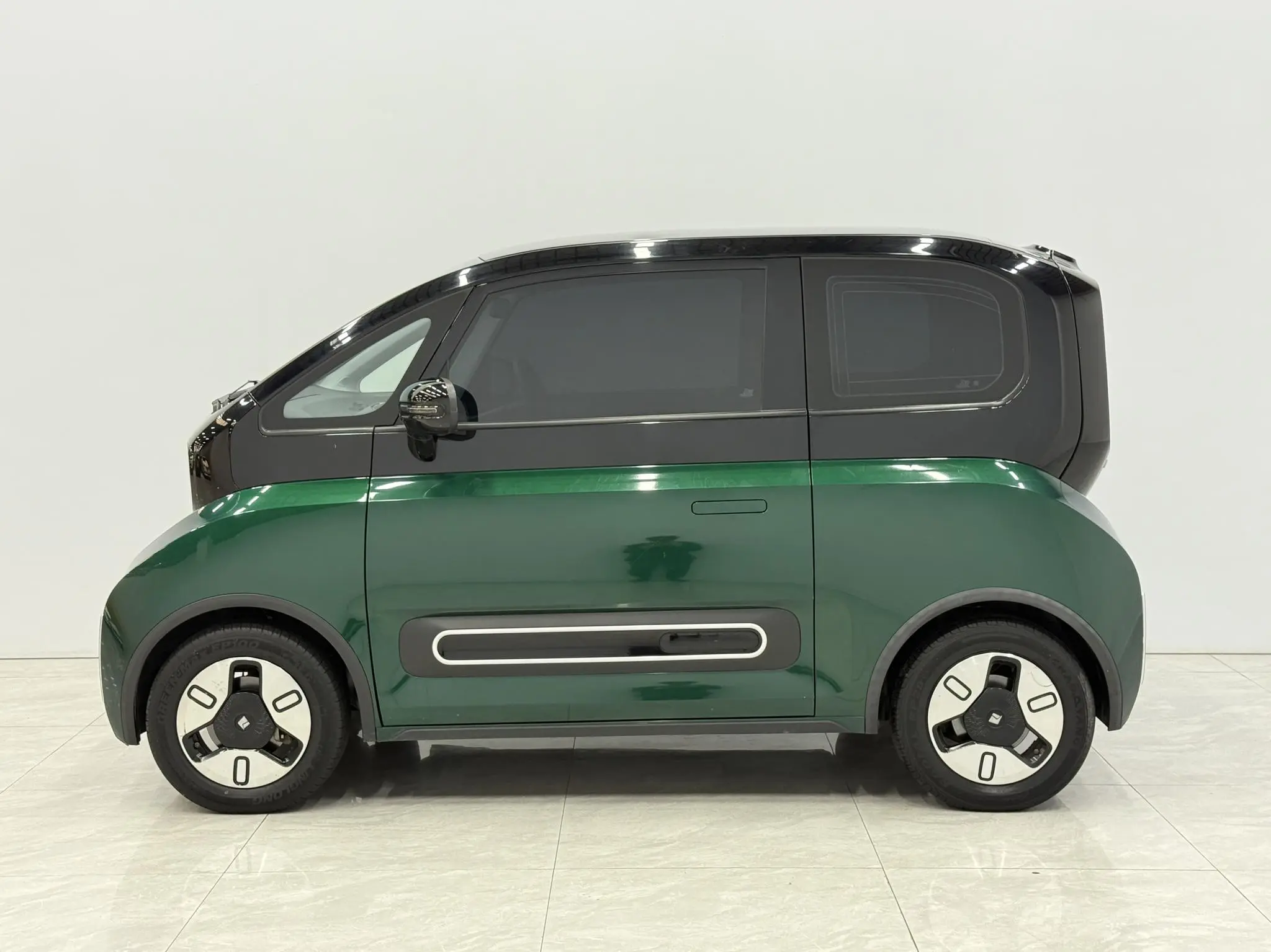 Baojun Baojun KiWi EV Designer Light Edition Ternary Lithium