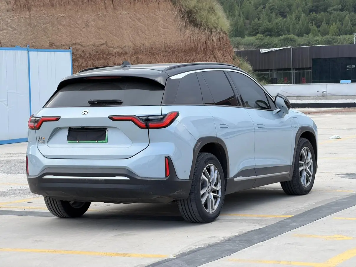 NIO NIO ES6 420KM sports version