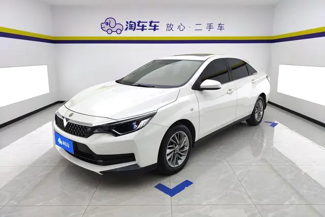 Venucia Qichen D60 1.6L XE CVT Smooth version