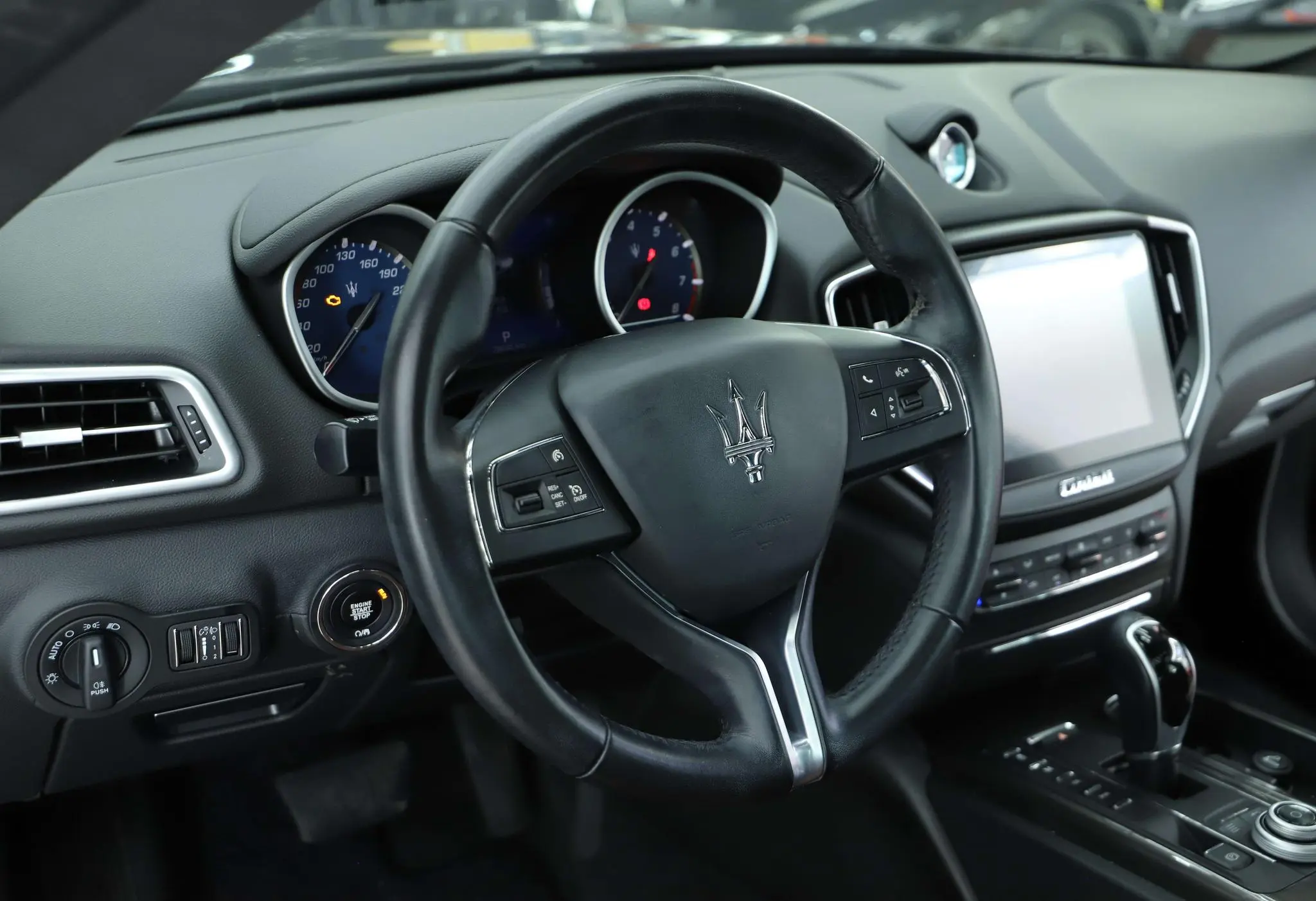 Maserati Ghibli 3.0T Standard Edition