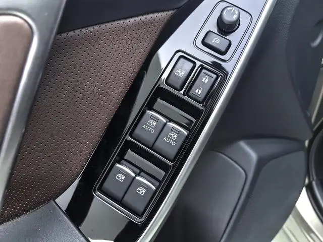 Subaru FORESTER Forester 2.5i Premium Navigation Version