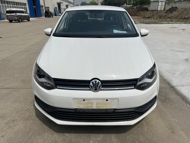 Volkswagen Polo 1.4L automatic fashion type